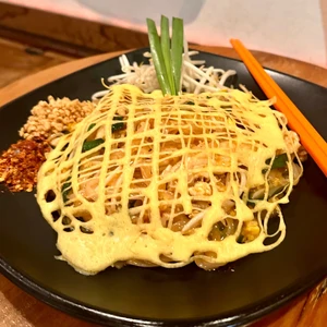Toss Pad Thai 